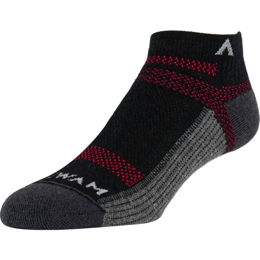 (取寄) ウィグワム ウルトラ クール-ライト ロウ ソックス Wigwam Ultra Cool-Lite Low Sock Black