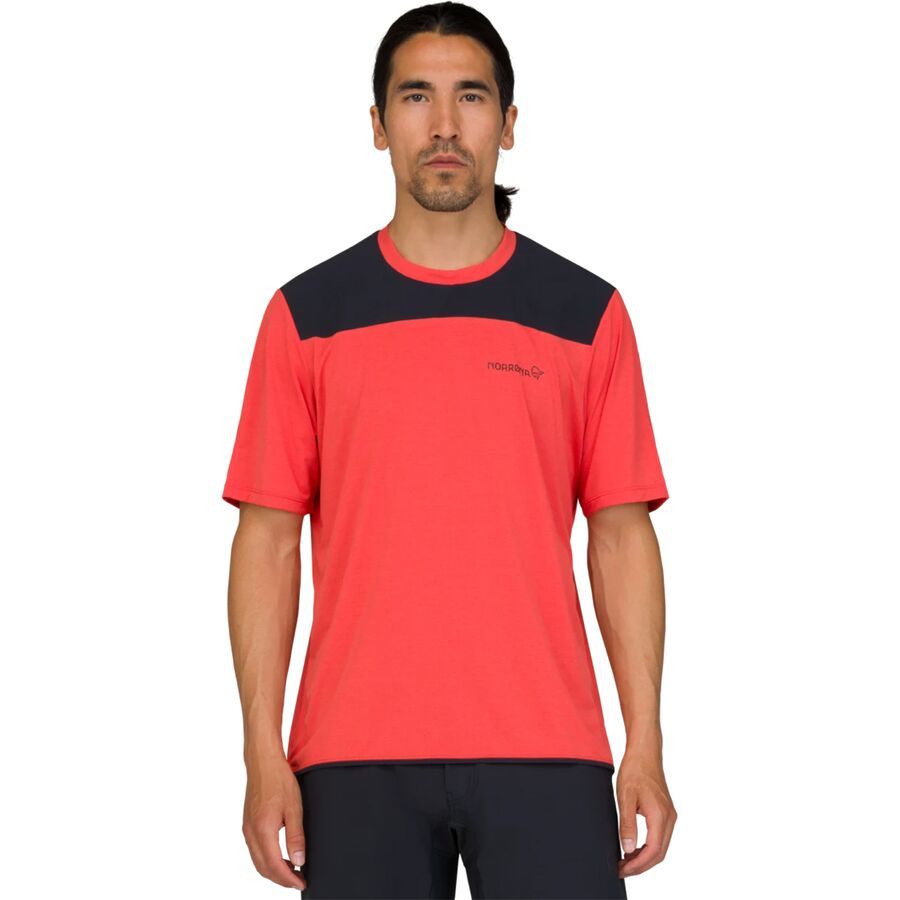 ■商品詳細■ブランドNorronaノローナ■商品名Skibotn Equaliser Tech T-Shirt - Men'sシーボットン イコライザー テック T-シャツ - メンズ■商品状態新品・並行輸入品■色Paprika■責任あるコレクションリサイクル/再利用■素材イコライザー（再生ポリエステル）■フィット通常■スタイルクルー■UPF 評価50+■防臭HeiQフレッシュFFL処理済■表示重量147.42g■アクティビティカジュアル、ハイキング、マウンテンバイク■備考(取寄) ノローナ メンズ シーボットン イコライザー テック T-シャツ - メンズ Norrona men Skibotn Equaliser Tech T-Shirt - Men's PaprikaNorrona メンズ シャツ トップス ウェア 自転車 サイクリング 男性 ブランド 大きいサイズ ビックサイズbc-NRAZ0G4