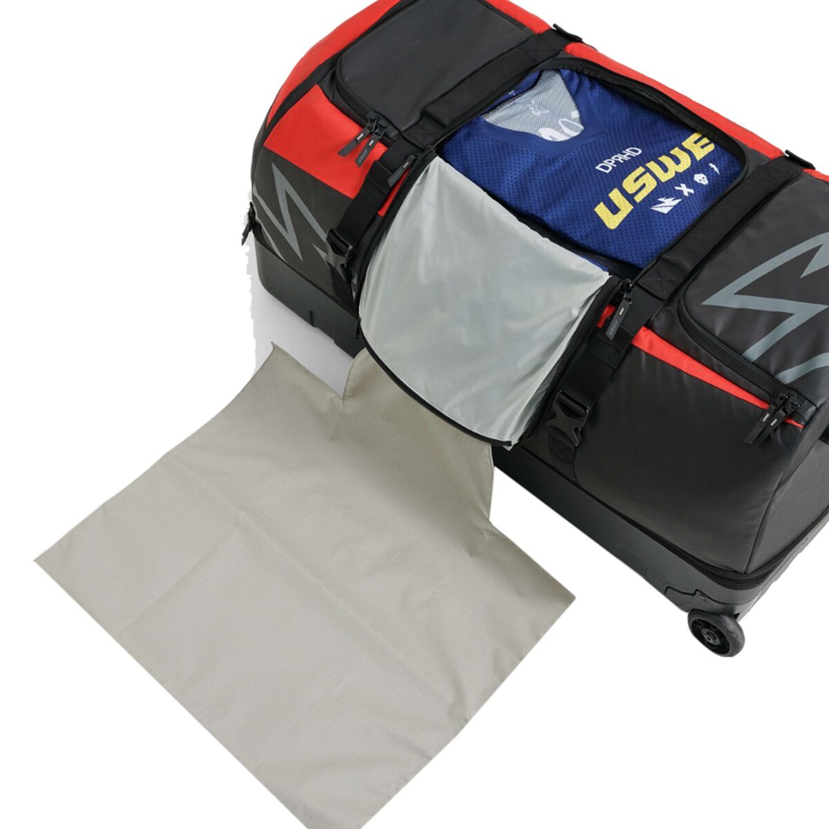 (���) �桼�������� �Хǥ� 150L �����꡼�� ���� �ȥ��꡼ �Хå� USWE Buddy 150L Athlete Gear Trolley Bag Black/Red