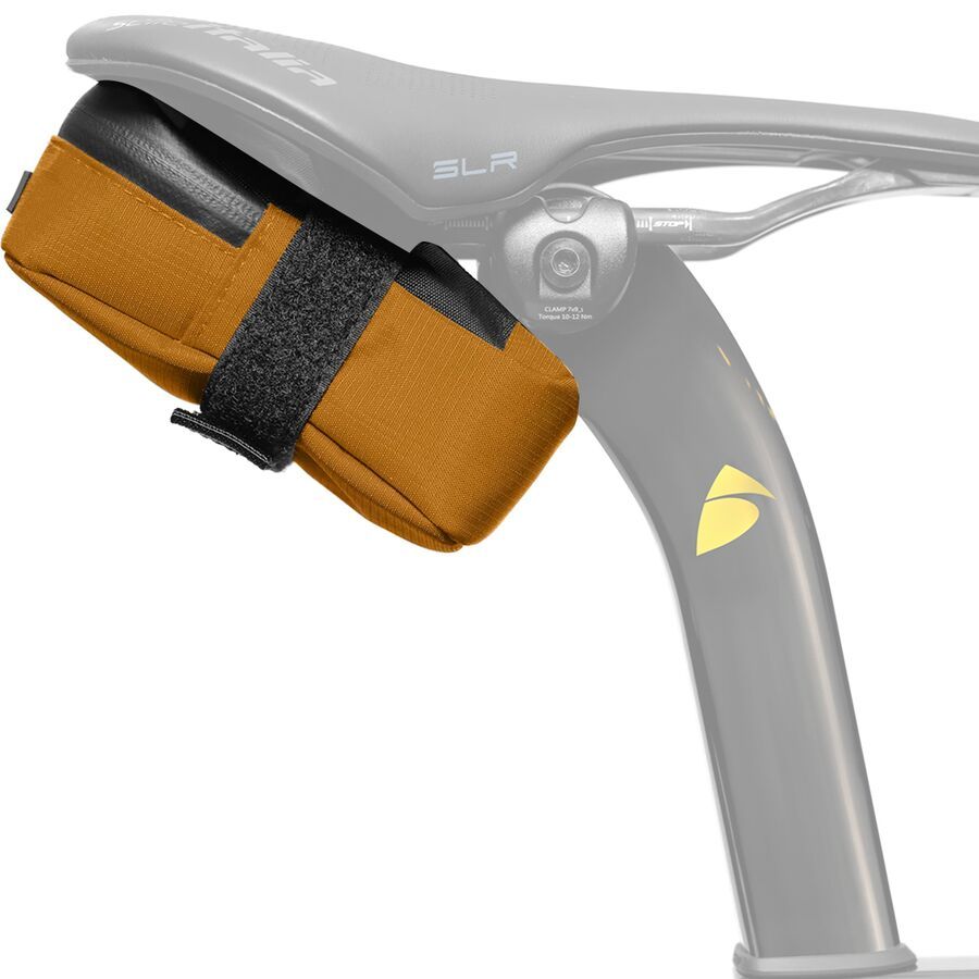 (取寄) アルムストレ シグニチャー サドル バッグ ALMSTHRE Signature Saddle Bag California Gold