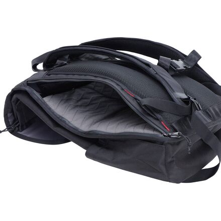 (取寄) クローム コルベット 24L バックパック Chrome Corbet 24L Backpack Black