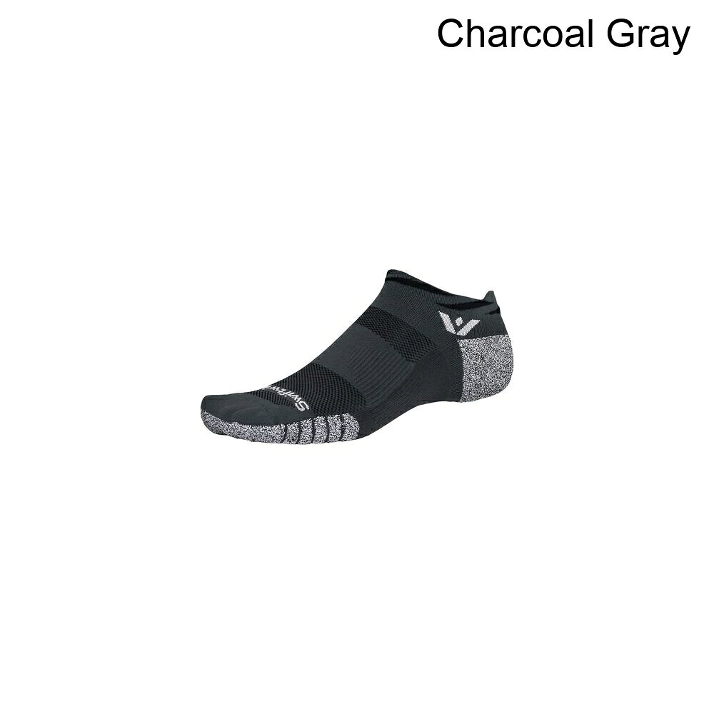 (取寄) スウィフトウィック フライト Xt ノー ショー ソック Swiftwick Flite XT No Show Sock Charcoal Gray