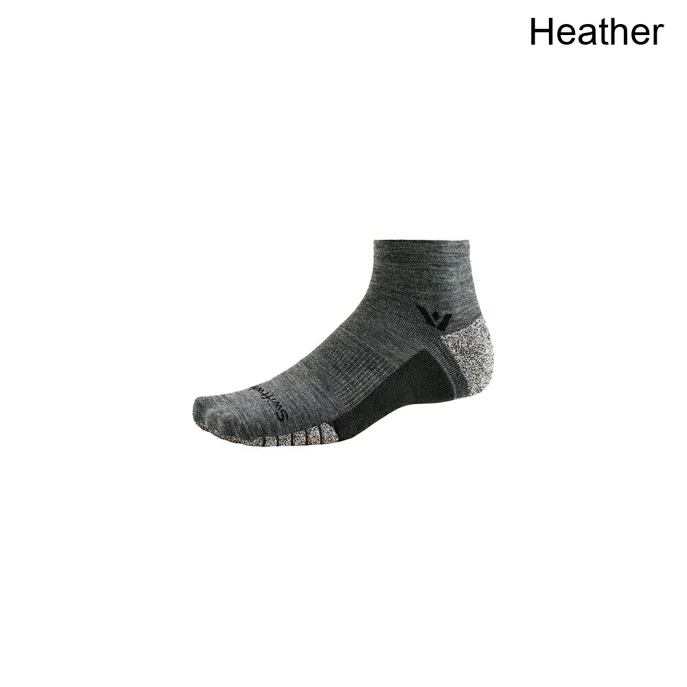 (取寄) スウィフトウィック フライト Xt トレイル クオーター クルー ソック Swiftwick Flite XT Trail Quarter Crew…