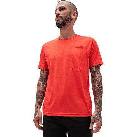(取寄) メンズ Pkt T-シャツ - メンズ SPC/LST men Codex PKT T-Shirt - Men's SPC/LST Red