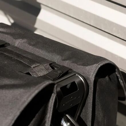 (���) �֥�å��С��� �������� ���ɥ� �Хå��� Blackburn Local Saddle Bags Black