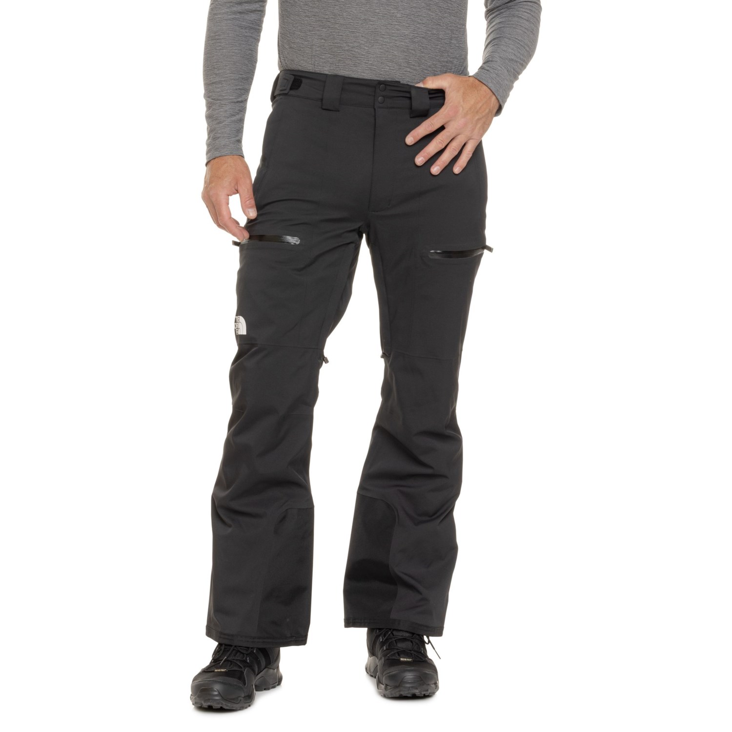 ■商品詳細■ブランドThe North Faceノースフェイス■商品名Chakal Ski Pants - Waterproof, Insulatedチャカル スキー パンツ - ウォータープルーフ, インサレーテッド■商品状態新品未使用・並行輸入品■色Tnf Black2枚目以降は参考画像となります。詳細ダブルスナップ留めのジップフライ-柔らかい起毛インナー ウエストバンド-可動性のための関節のある膝-ジップハンドポケット-太ももにジッパーポケット-太もも内側のベント-補強されたキックパッチ-ベトナム製■備考(取寄) ノースフェイス チャカル スキー パンツ - ウォータープルーフ, インサレーテッド The North Face Chakal Ski Pants - Waterproof, Insulated Tnf BlackThe North Face ノースフェイス パンツ スキー スノボ パンツ ズボン メンズ スノーボード ハイキング 登山 マウンテン アウトドア ブランド 大きいサイズ ビックサイズ si-7vktj