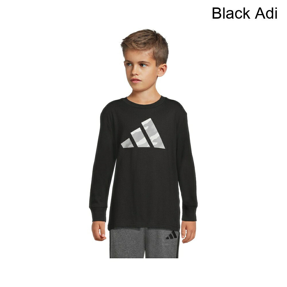 ■商品詳細■特徴 1あなたの子供のTシャツ引き出しをadidas®キッズロングスリーブ「ハーフトーンカモ」ロゴTシャツでアップグレードしましょう。柔らかいコットン生地にはカモプリントで満たされた3バーロゴが表示されています。リブ付きのクルーネックとレギュラーカットが、このTシャツを着るのが楽しいクラシックにしています。コットン生地で作られ、長袖とストレートヘムがデザインされています。■特徴 2レギュラーフィット。■特徴 3レギュラー丈。■特徴 4100%コットン。■特徴 5洗濯機で洗えます。■特徴 6輸入品。■備考(取寄) アディダス ロングスリーブ「ハーフトーンカモ」ロゴTシャツ（トドラー/リトルキッド） adidas Long Sleeve "Halftone Camo" Logo Tee (Toddler/Little Kid)adidas アディダス キッズ タンクトップ インナー トップス 肌着 ブランド ファッション スポーツ カジュアル ストリートsix_10033108
