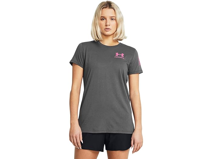 () A_[A[}[ fB[X j[ t[_ tbO T-Vc Under Armour women Under Armour New Freedom Flag T-Shirt Castlerock/Pink Edge