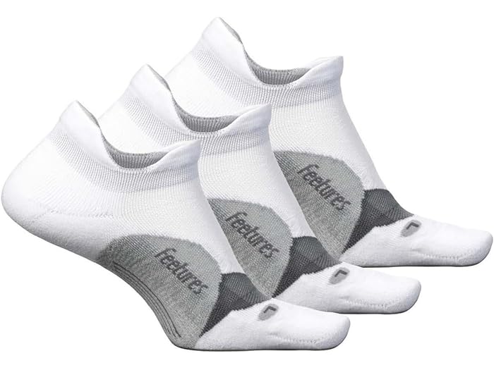 (取寄) フィーチャーズ エリート ライト クッション ノー ショー タブ 3-ペア パック Feetures Elite Light Cushion No Show Tab 3-Pair Pack White