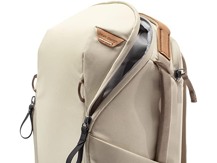 (取寄) ピークデザイン 15 エル エブリデイ バックパック ジップ Peak Design 15 L Everyday Backpack Zip Bone