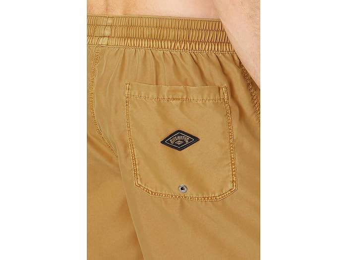 (取寄) ビラボン メンズ オール デイ オーバーダイ レイバック 17 ボードショーツ Billabong men All Day Overdye Layback 17" Boardshorts Mustard