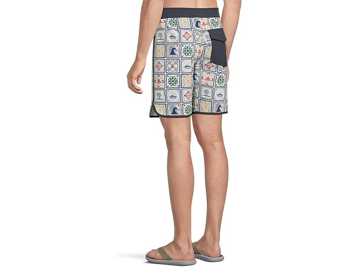 (取寄) クイックシルバー メンズ パシフィコ スカルプ 19 ボードショーツ Quiksilver men Pacifico Scallop 19 Boardshort White
