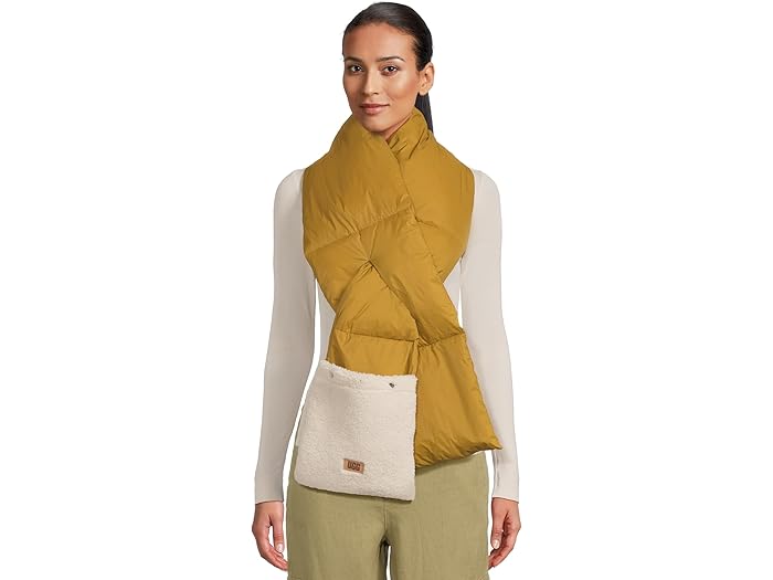 (取寄) アグ レディース オール ウェザー フラフ パッカブル スカーフ UGG women All Weather Fluff Packable Scarf Ochre Green(4)