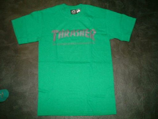 THRASHER スラッシャー MAG LOGO スケートボードマガジンロゴ Tシャツ 緑x灰 THRASHER スラッシャー MAG LOGO スケートボードマガジンロゴ Tシャツ 緑x灰