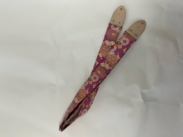 Harmonics　J　　西陣織 金襴 生地 和柄　花寄せ 小豆色　　幅:4Cm..5cm　　ギター、ウクレレストラップ 　ショルダーストラップ NO4