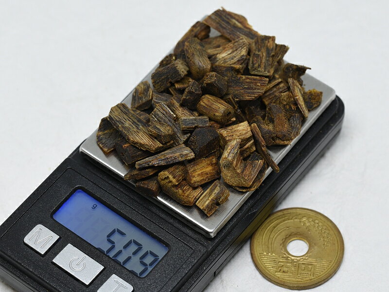 極上 栽培伽羅 4980円/g 5g 量り売り 緑油 伽羅 栽培 香 沈水香木 香木 沈香 お香 香炉 お線香 線香 抹香 白檀 多種香 刻み 笹 アロマ 黒油 黄伽羅 をお探しの方も是非 蘭奢待 原木 天然 シャム 東洋 法事 法要 供養 聞香 お寺様 寺院様