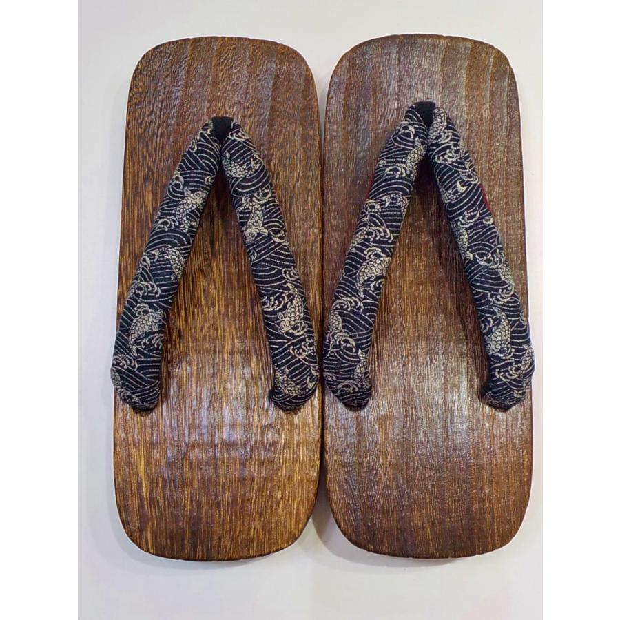 男性焼き桐下駄M〜Lサイズ25.5cm К荒磯緞子 赤の鯉 大人柄(弐8819RM)