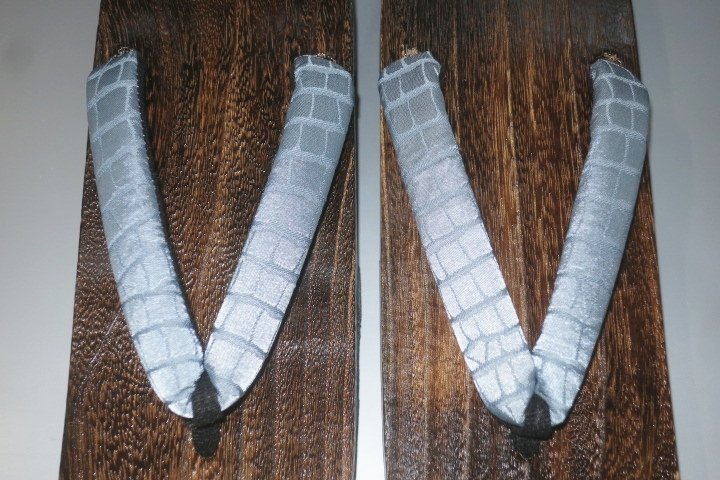 男性焼き桐下駄M〜Lサイズ25.5cm К銀ネズの石垣文様 大人柄