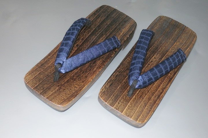男性焼き桐下駄M〜Lサイズ25.5cm К青藍の石垣文様 大人柄