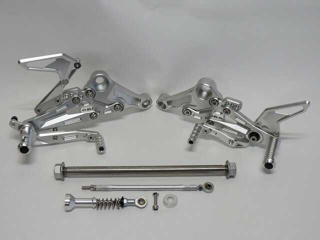 Aprilia用 RS660 Tuono 660 2021-2025 CNC 調整式 バックステップ 銀