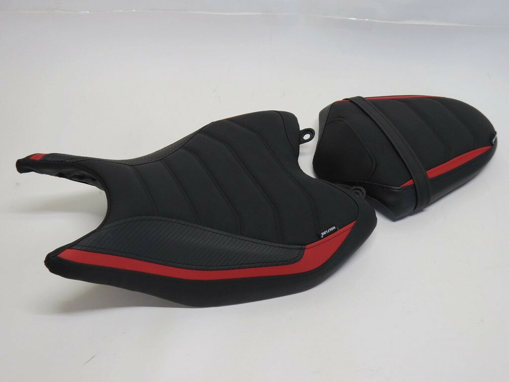 TRIUMPH用 デイトナ660 Daytona 660 2024 以降 カスタム フロント & リアシート 10mm アップ ストライプ赤