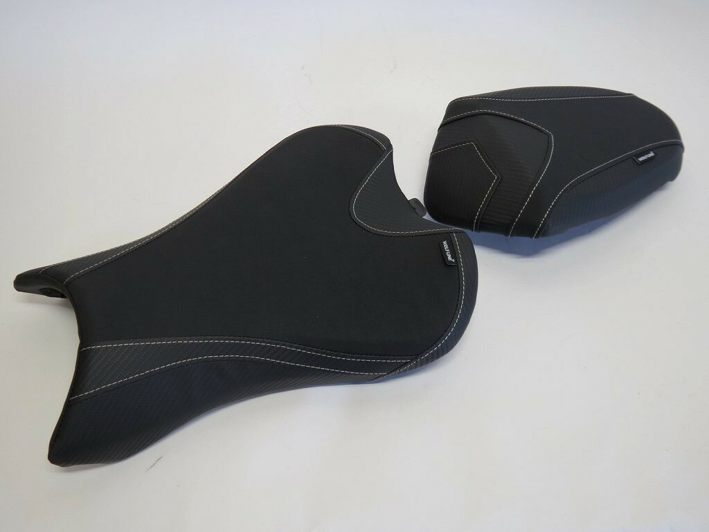 TRIUMPH用 STREET TRIPLE 765 S / R / RS 2020-2022 カスタム フロント& リア シート 10mm アップ 黒