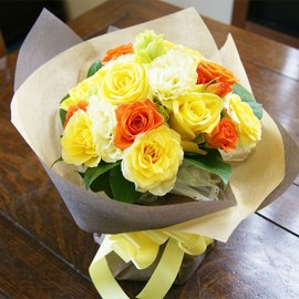 花 ギフト 送料無料 【 黄色の薔薇 デコールブーケ 】 花ギフプレゼント 誕生日 結婚記念日 発表会 送別会 歓送迎会 クリスマス いい夫婦の日 お歳暮 歳祝い プレゼント 花 花ギフト 敬老の日 100円 300円 500円
