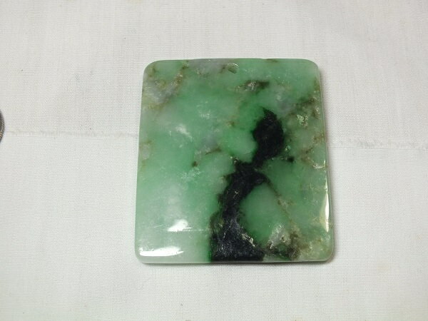 ■龍香堂■☆ミャンマー翡翠（ひすい）無彫牌子ペンダント60mm