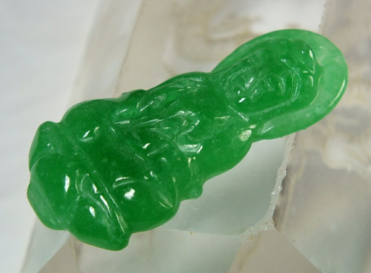 ■龍香堂■☆ミャンマー翡翠（ひすい）観音トップ32mm（j69）