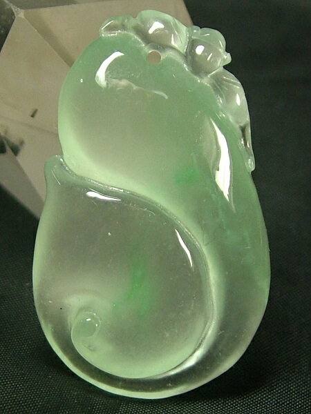 ■龍香堂■☆ミャンマー氷種翡翠（アイスジェダイト）トップ「如意」40mm（d9）