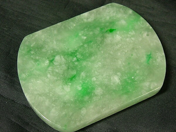 ■龍香堂■☆ミャンマー翡翠（ひすい）無彫トップ54mm