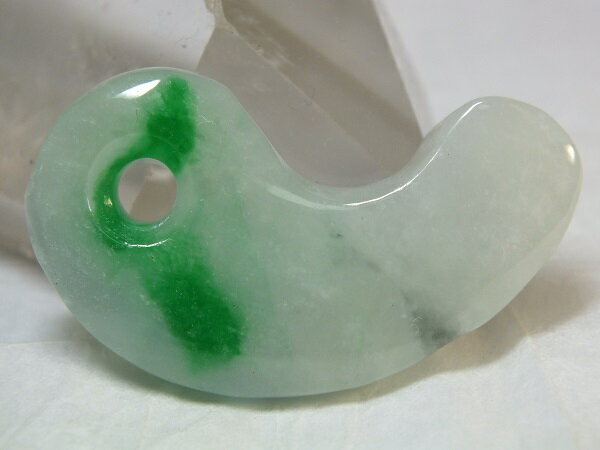 ■龍香堂■☆ミャンマー翡翠（ひすい）勾玉40mm（k89）