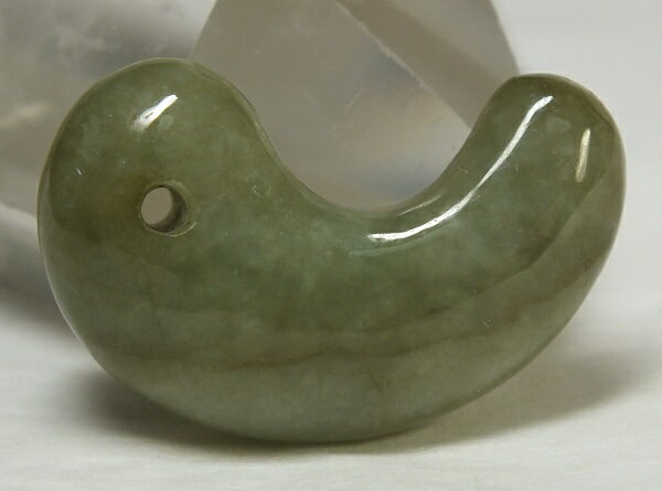 ■龍香堂■☆「国石」糸魚川翡翠（ひすい）勾玉30mm（v56）