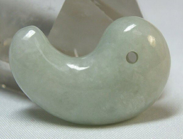 ■龍香堂■☆「国石」糸魚川翡翠（ひすい）勾玉30mm（t68）