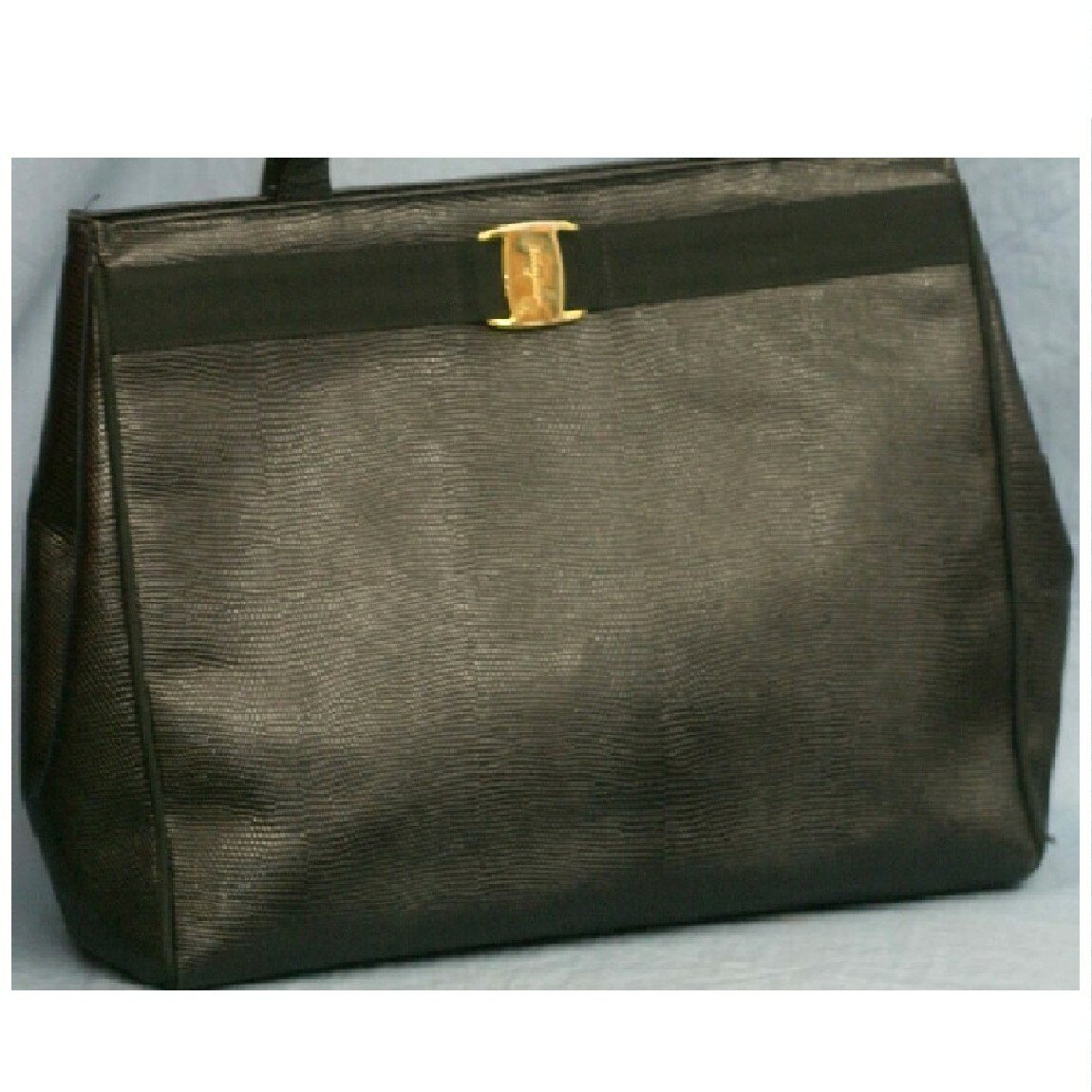 楽天質カラーズ【中古】本物フェラガモ黒カーフ型押リザード模様34,5センチショルダートートVARA　○C1-658