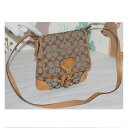 【中古】本物可コーチの女性用ベージュ色シグネチャー模様の斜め掛け可能ショルダーバッグ6079 サイズW23H22,5cm 〇C18-60 保管場所2-04