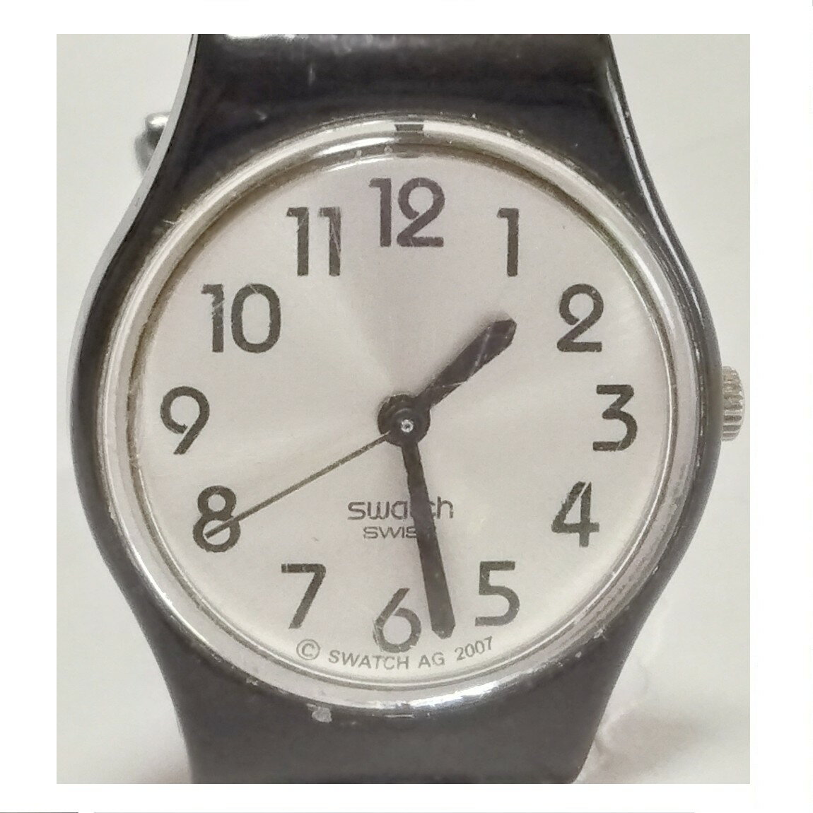 【中古】本物完動品スウォッチの女性用ブラス（バングル）タイプの時計　2週間保証付き　〇A17-65　X2
