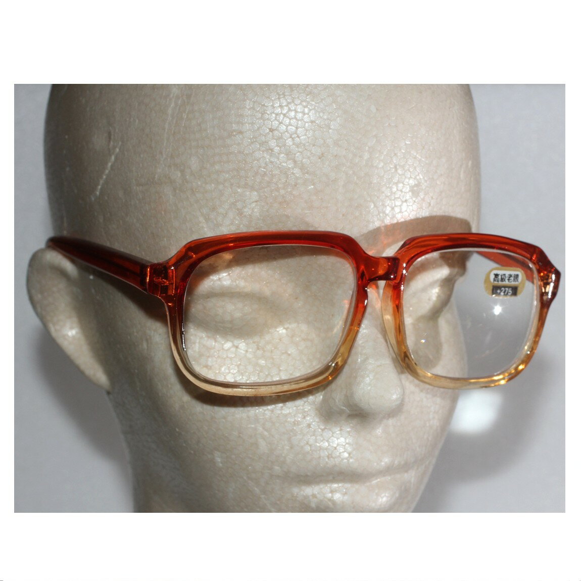 【中古】本物新品未使用高級感漂う鼈甲調模様の男女兼用のシニアグラス(老眼鏡)+2,75 重さ34g 〇D19-71-11と12