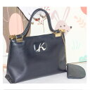 【中古】本物可キタムラの女性用黒に近い濃紺色革素材のポーチ付きのハンドバッグ サイズW31H20,5D8,5cm 20250212-2 X-52(4)