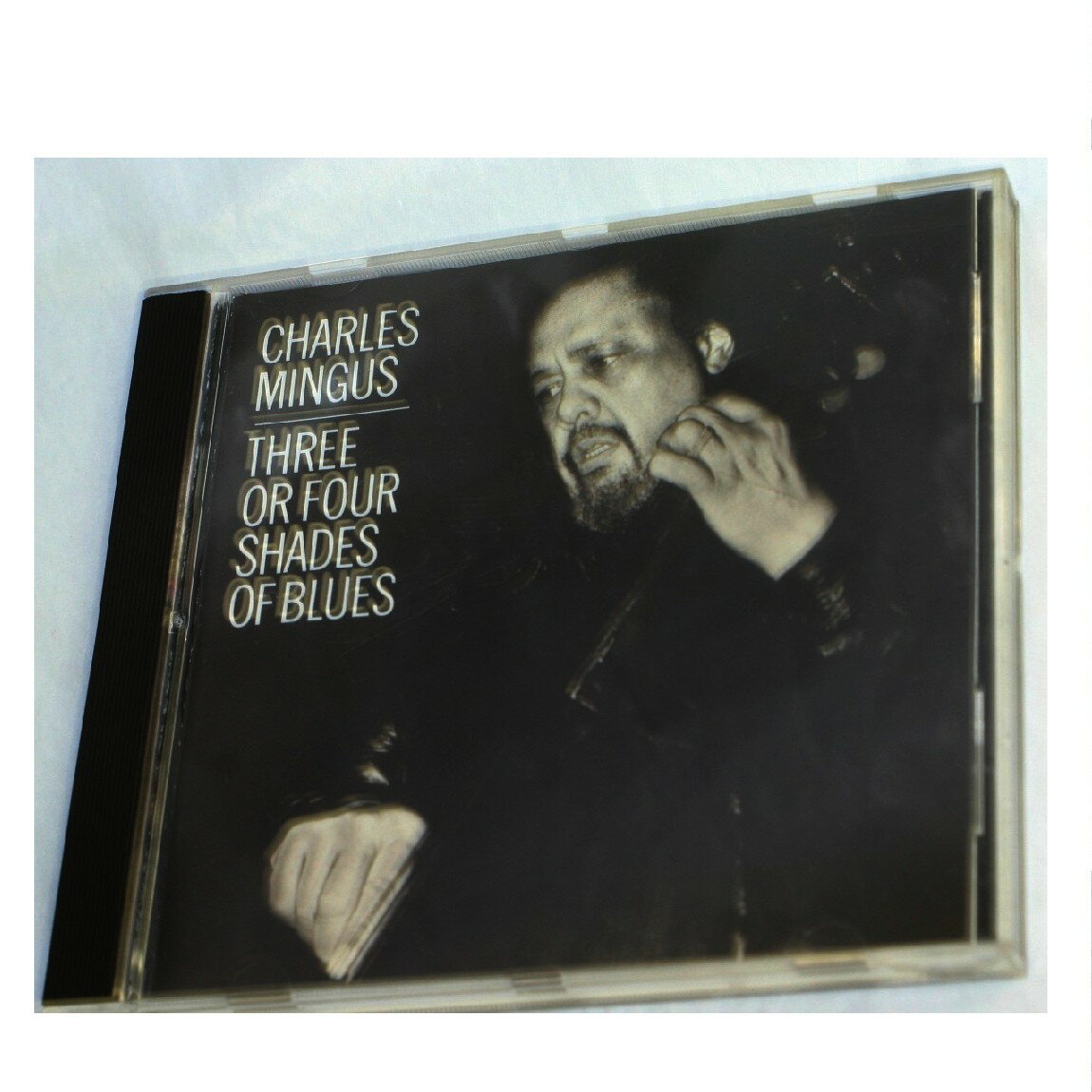 【中古】本体無傷CHARLES MINGUSチャールズ ミンガス THREE OR FOUR SHADES OF BLUESのジャズCD KT-14