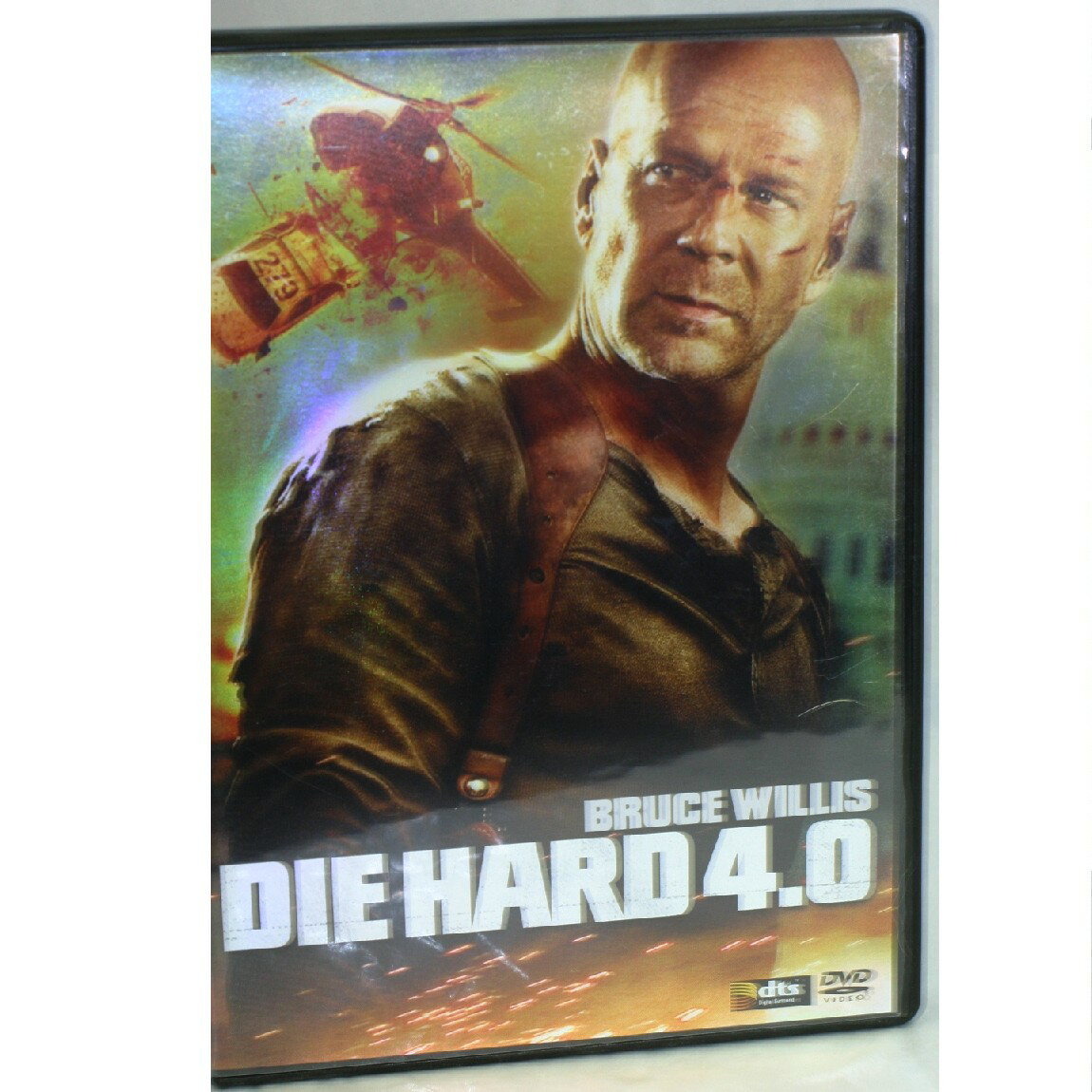 BRUCE WILLISブルースウィルス ダイ・ハード4,0特別編のDVD2枚組みセットの美品の出品です。