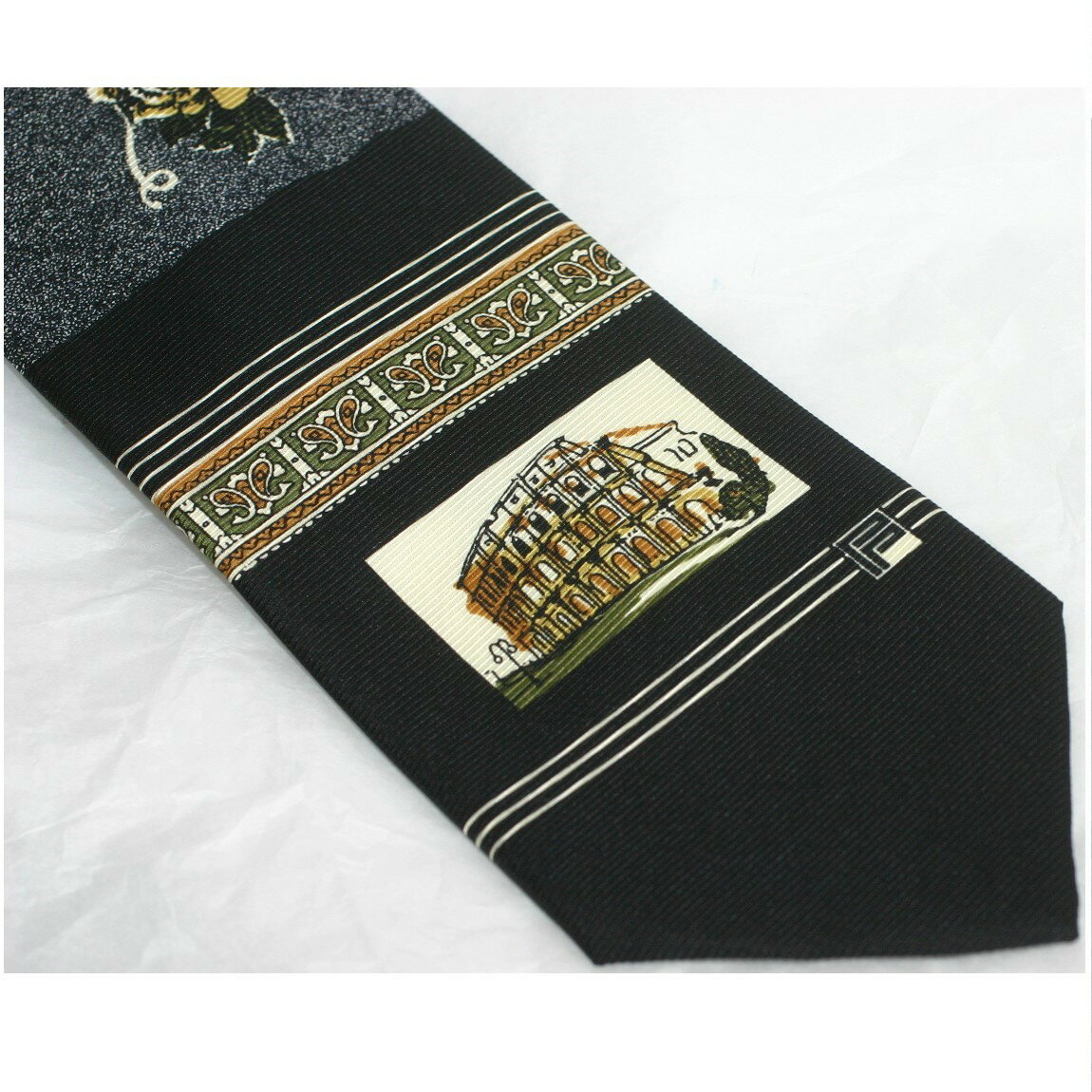 【中古】綺麗ピエールパチャのイタリアライセンス紳士用剣先9,5cmのシルクのネクタイ ○D13-18-14