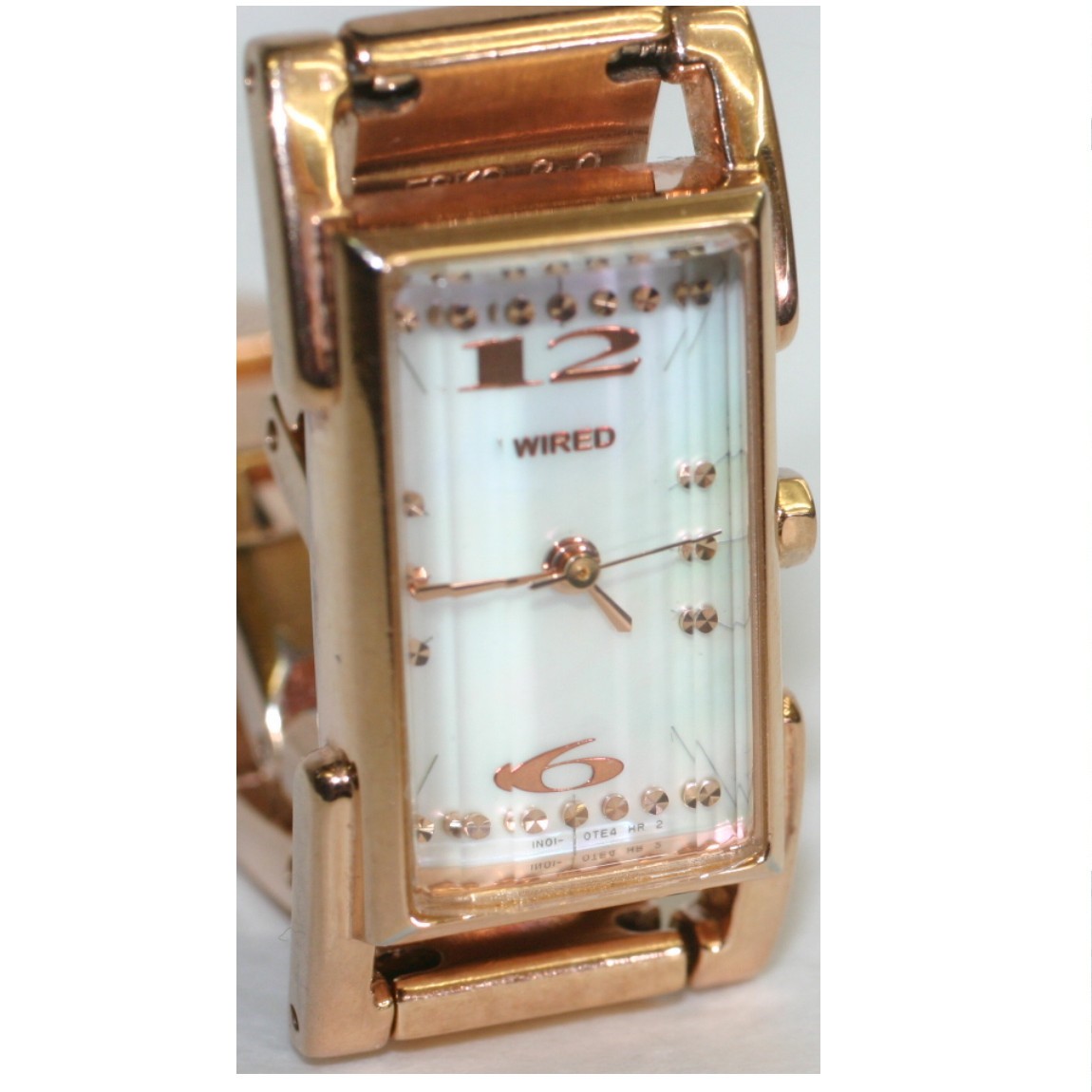 【中古】本物完動品セイコー女性用可愛いピンクゴールド色ワイアード時計1N01　〇A14-47-2