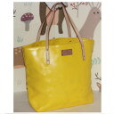 【中古】本物綺麗ケイトスペードニューヨークの女性用ショッキングイエロー革素材トートバッグ サイズW40H33D13,5cm 〇C20-10-5 X-66