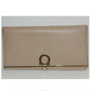 【中古】本物可フェラガモの女性用ベージュ色革素材の長財布 サイズW19H10cm 〇C18-131 X-31(4)