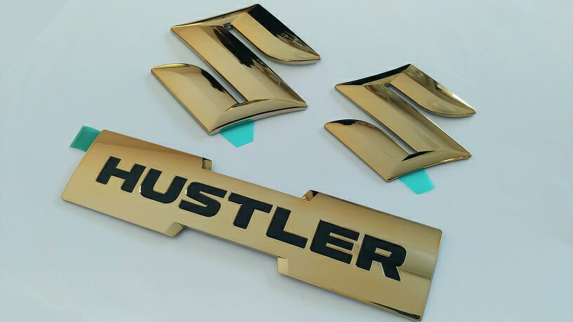 【スズキ純正】　ゴールドエンブレム ［フロント&リヤ・3点セット］　★ハスラー MR52S・MR92S★