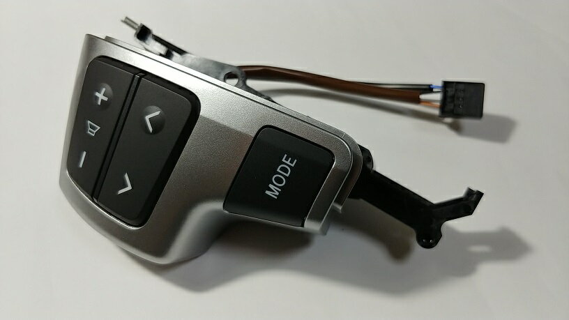 【トヨタ純正】　ステアリングスイッチ左 (シルバー)　★ハイエース 200系★