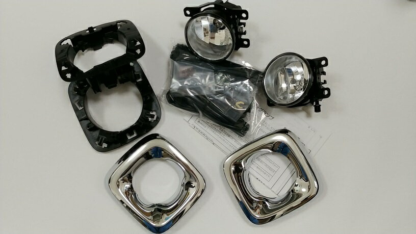 Rakuten - 【スズキ純正】　フォグランプ&フォグランプベゼル(クロームメッキ)　★ワゴンR MH55S・MH35S・MH85S・MH95S★ ワゴンR