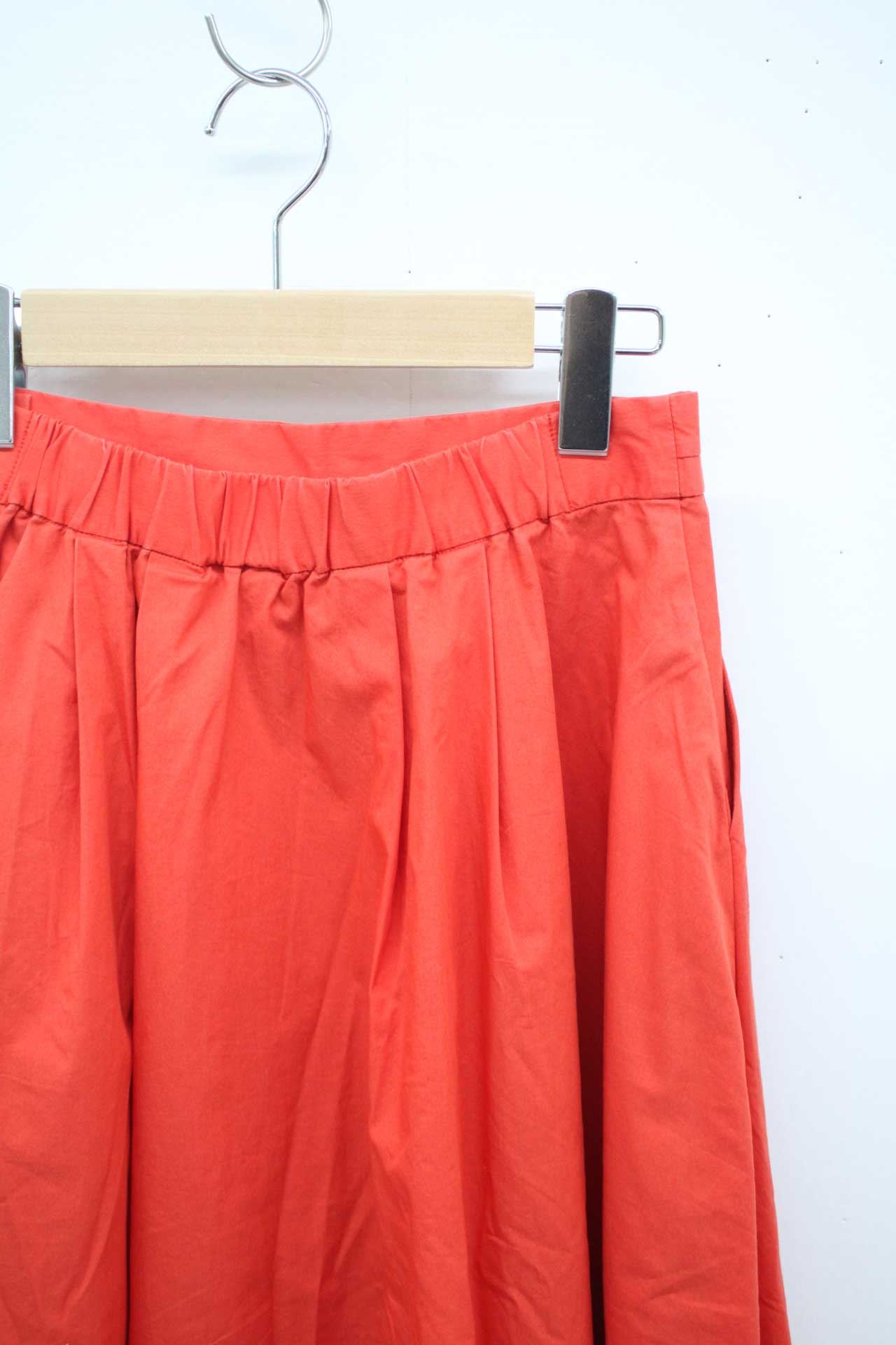 【新規SALE】アーバンリサーチ タックスカート レディース F レッド【中古】♪ auc-kids2nds-10617023 セカンズ&キッズセカンズ サンプル画像2