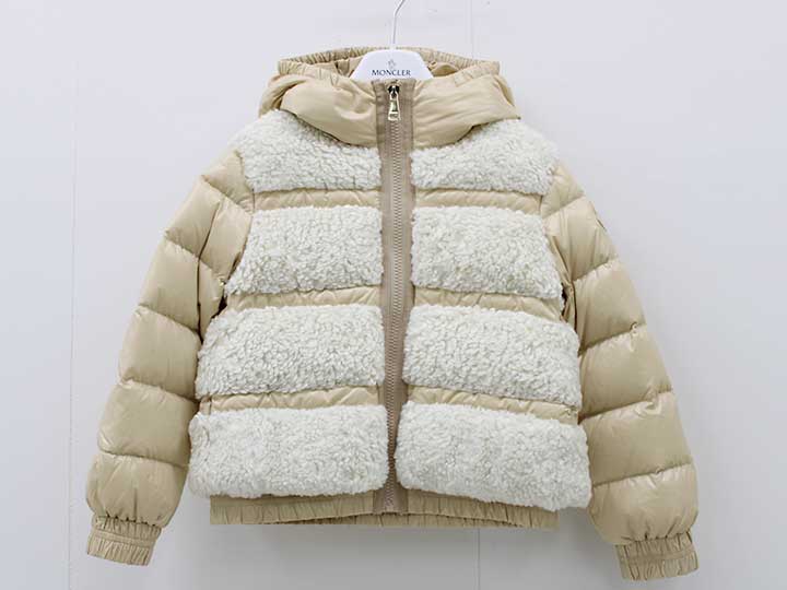 モンクレール ダウンジャケット 116cm キッズ 女児 ベージュ×白 ☆【中古】【新入荷!】